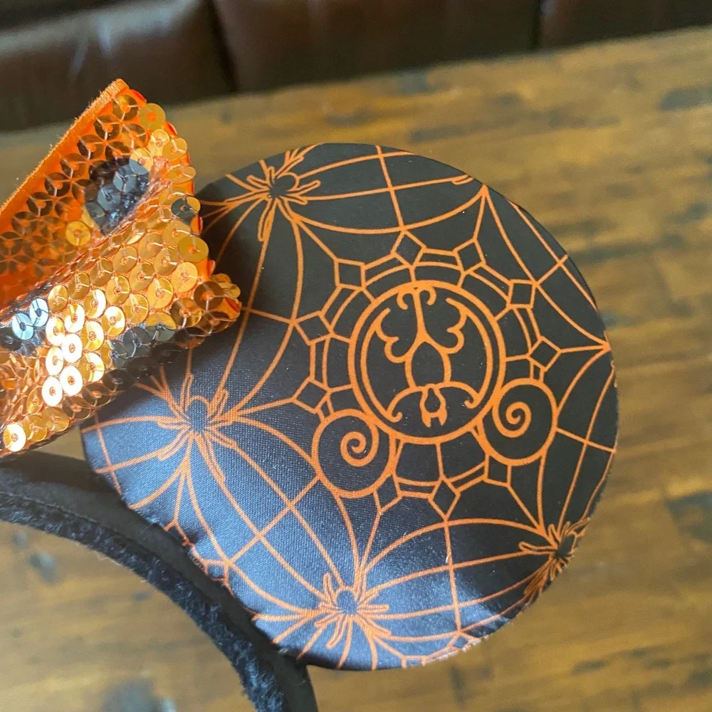 Disney Parks Minnie Mouse Halloween Spider Web Sequin Bow Headband Orange Black